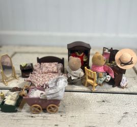 Vintage Sylvanian Families Calico Critters Bedroom Set W/ Figures