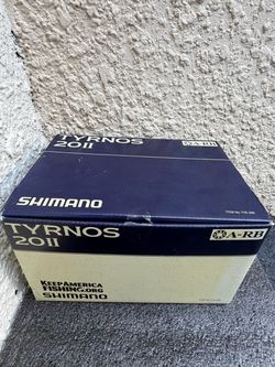 Shimano Tyrnos Two-Speed Baitcasting Reel - Right