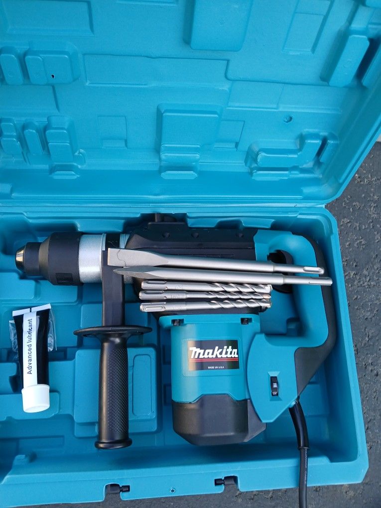Makita Roto Hammer Drill