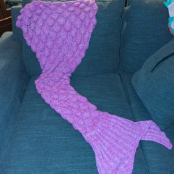 Girls Mermaid Tail Blanket Small Size