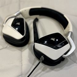 Corsair VOID RGB ELITE Wired Gaming Headset