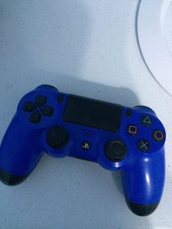 PS4 DualSense