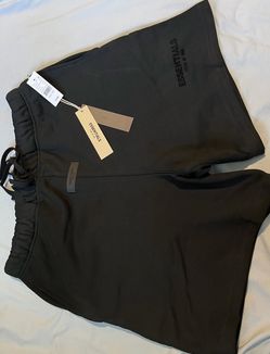 Fear of God Essentials Sweat Shorts - Black (Size M)