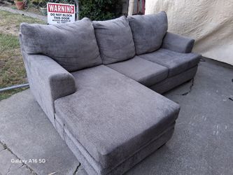 L Sectional Couch 