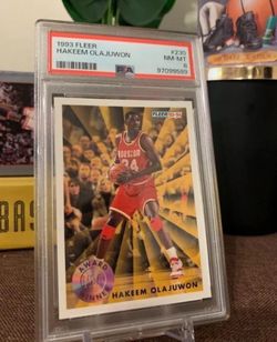 1993 Fleer #230 Hakeem Olajuwon Award Winner PSA 8 | Houston Rockets