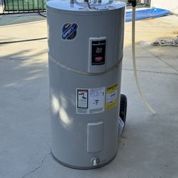40 Gal Electric Water Heater 