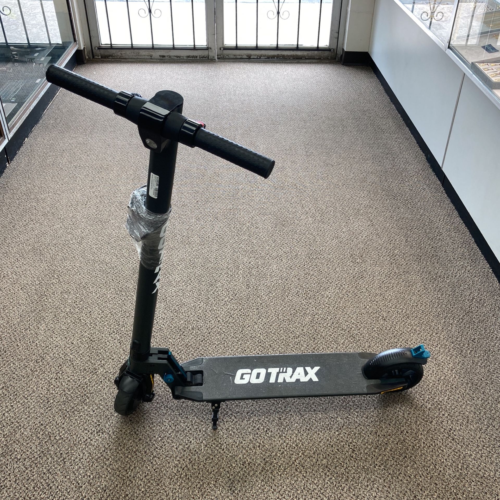 GoTrax G2 Plus Electronic Scooter 