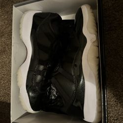 Jordan 11 Low “72-10” 