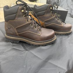 Women’s Red Wing Boots, Size 8