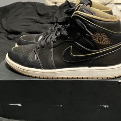 Size 11.5 - Air Jordan 1 Mid Black Gold