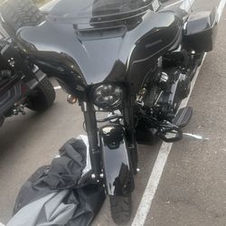 22 Harley Davidson Street glide special