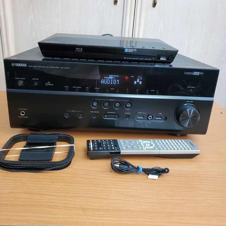 Yamaha Home Theater Natural Sound Receiver RX-V673 7.2 Channel A/V With Remote & AM FM  Antenna & Sony  DVD Blu-ray Player 