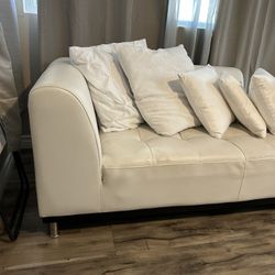 Modern white Sofa set Comes With Pillows And Ottoman. 