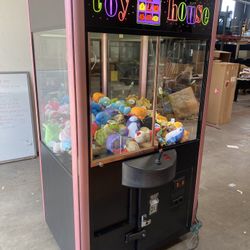 Claw Machine 42” Rainbow