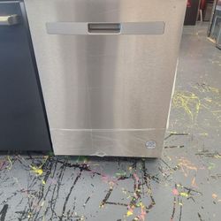 Whirpool 24 Inch Dishwasher Stainless Steel Top Controls Brand New In Box