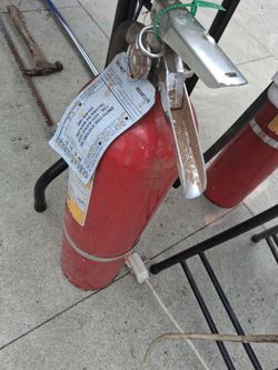Fire extinguisher