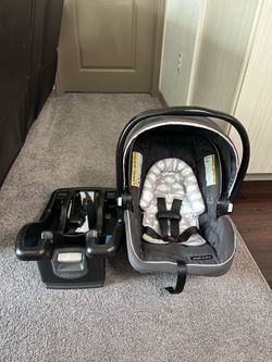 Graco Snugride 35 Lite LX Baby Car Seat with Base