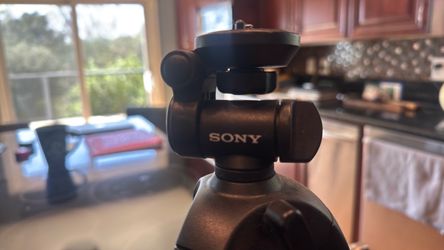 SONY tripod