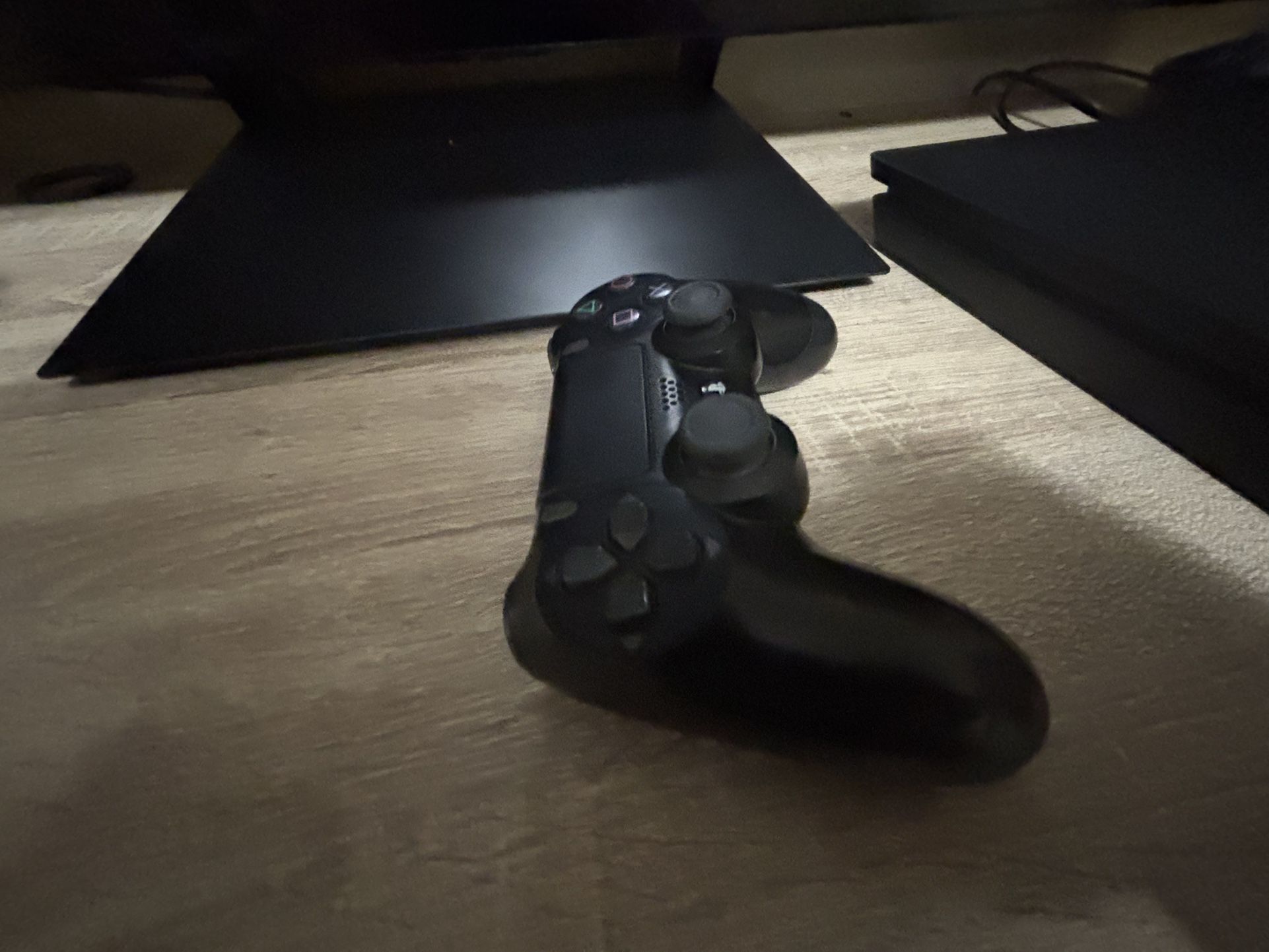 PS4 Controller