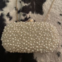 Pearl purse