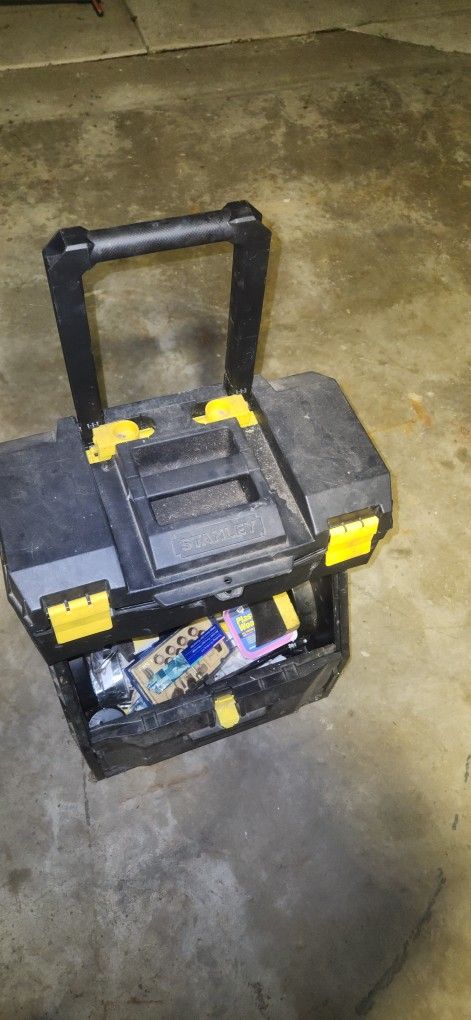 STANLEY ROLLING MOBILE TOOLBOX (TOOLS NOT INCLUDED) 