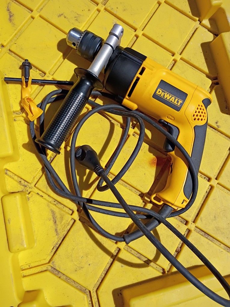 DeWalt VSR Hammer Drill 1/2"