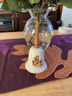 Goebel MJ Hummel Eventide Ceramic Bell