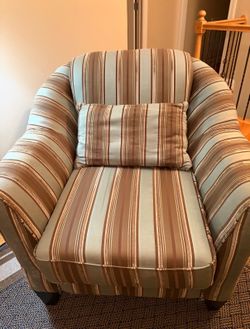 Comfortable Accent chair