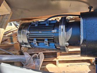 Industrial Electric Motor with Flange Mount