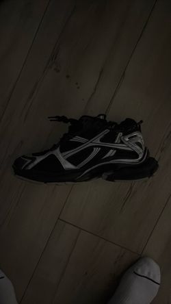 Balenciaga runners ￼size 8