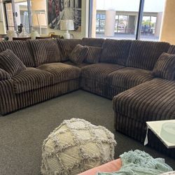 Sleeper Sectional With Storage 