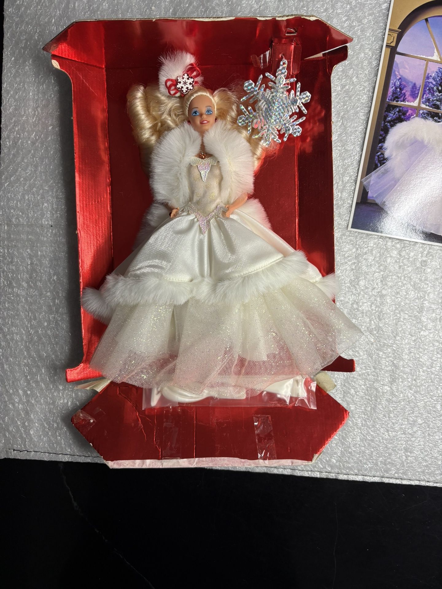 Mattel 1989 Happy Holidays Barbie Doll.