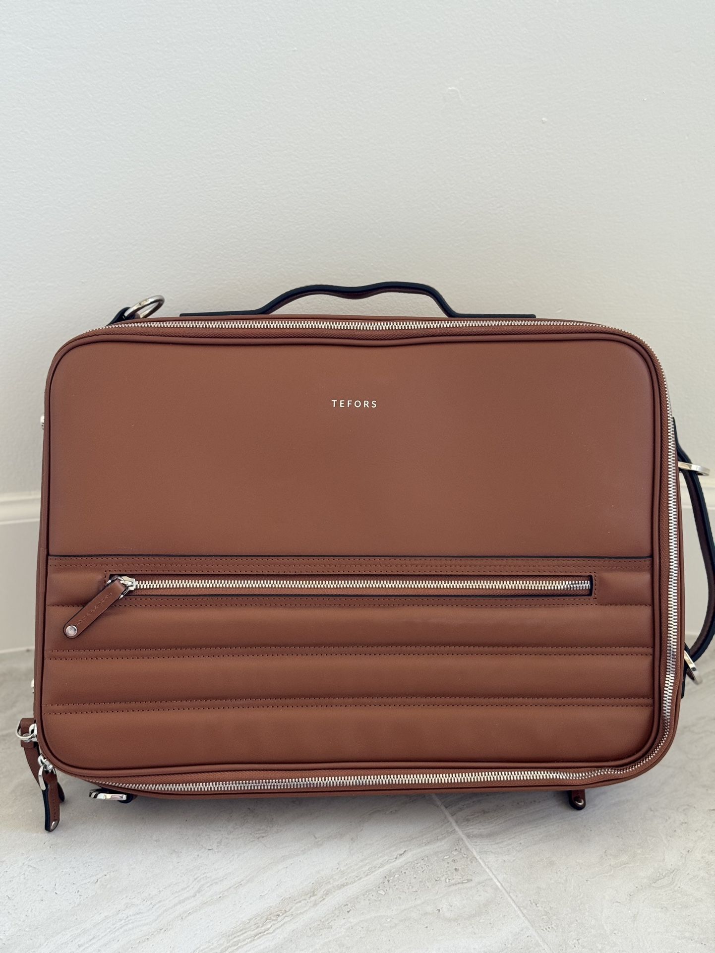 Tefors Ultimatum 2-in-1 Leather Backpack & Briefcase