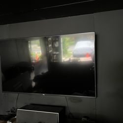 55 Inch LG TV 