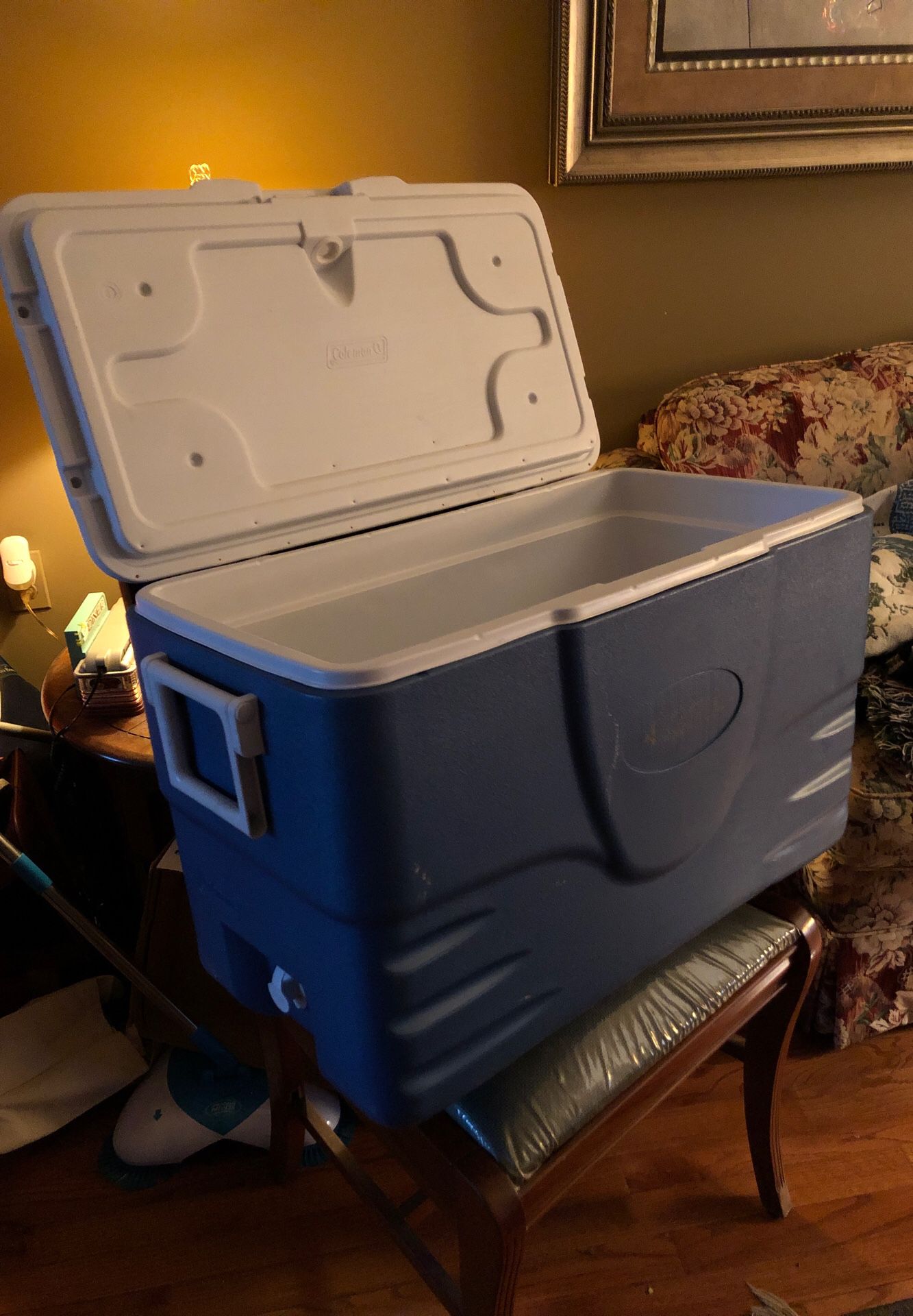 Large picnic cooler-never used