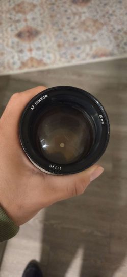 Nikon AF Nikkor 85mm f/1.4D Lens