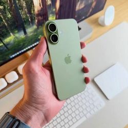 iPhone 17