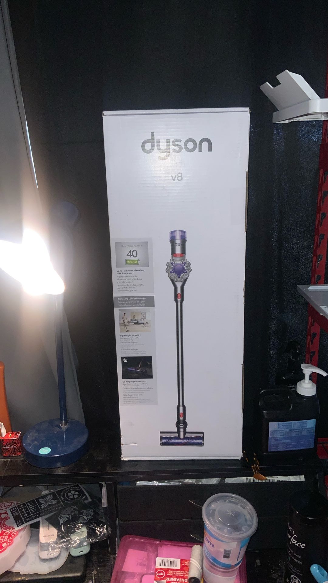DYSON V8 VACUUM -BRAND NEW