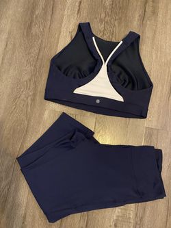 Women’s sport bra and leggings size XL