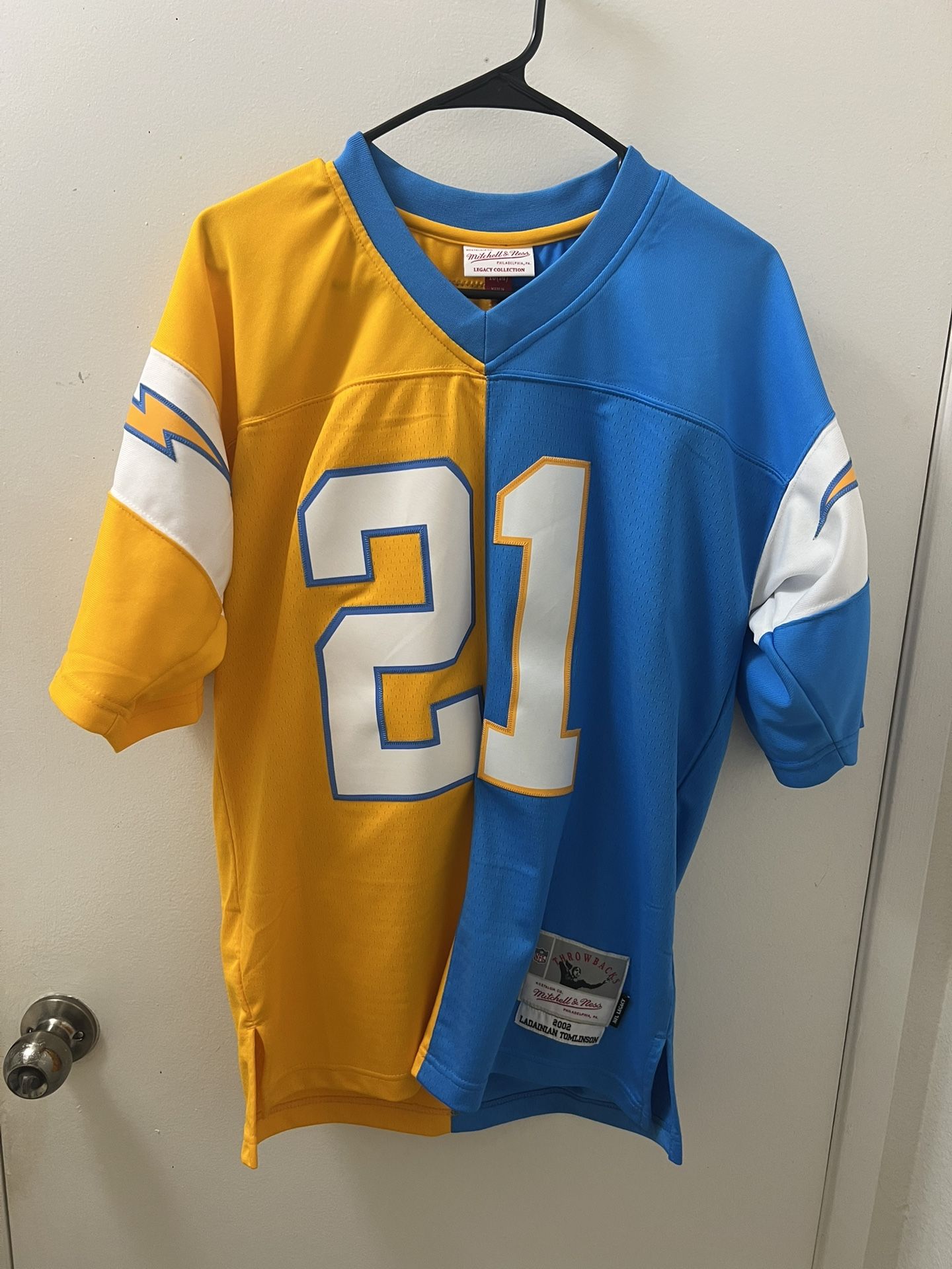 Mitchell & Ness Chargers Ladanian Tomlinson Jersey Size M