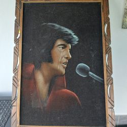 Crying, singing Elvis Presley Picture