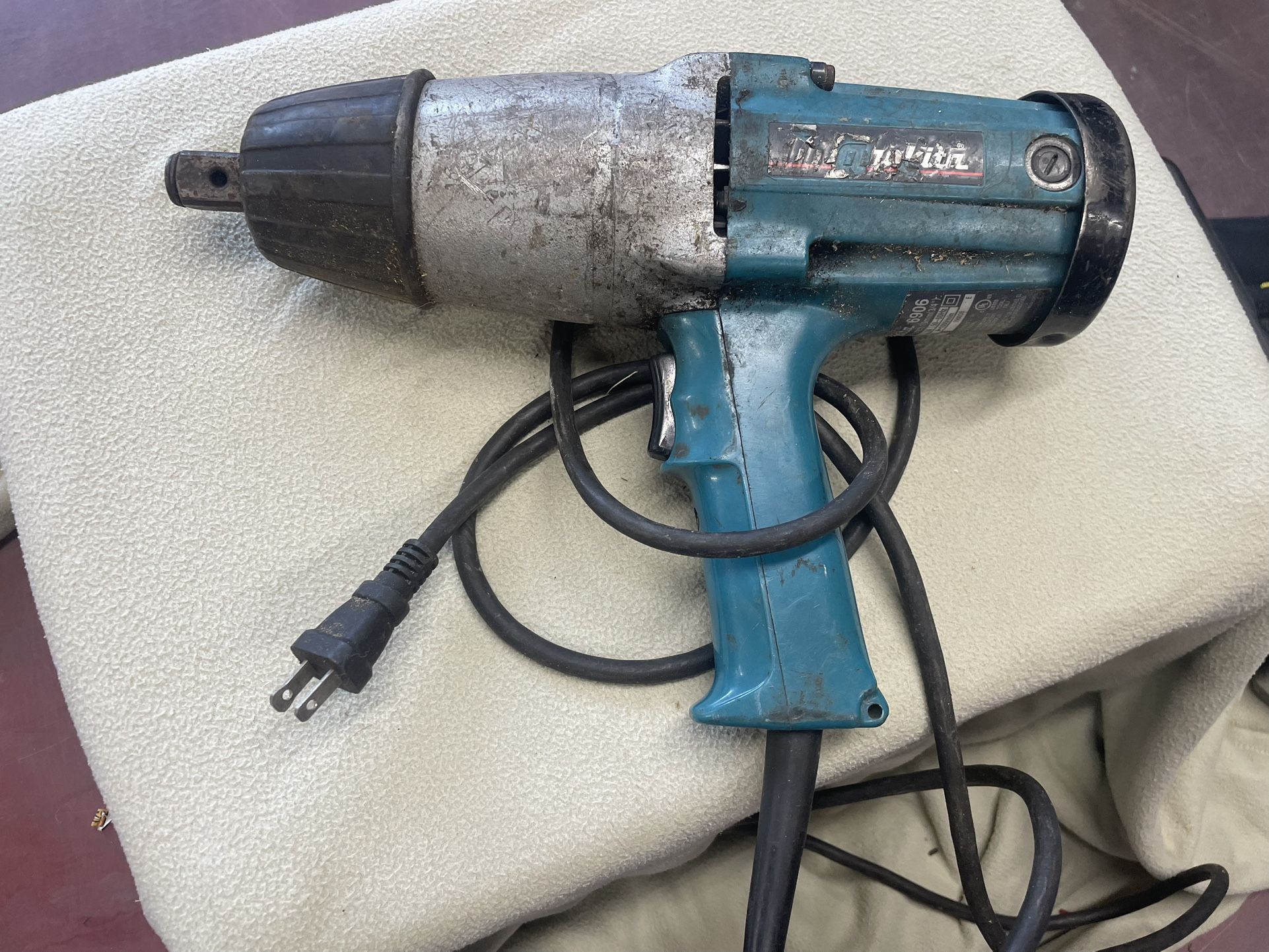 Makita 6906 3/4-inch impact wrench.