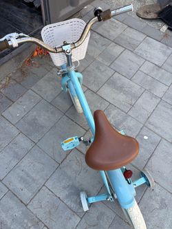 Kids Bike with Training Wheels and Basket