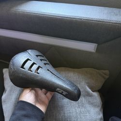90’ Gt performer bmx seat 