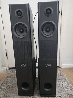 VM Audioss SRAT10 Floorstanding Powered Tower Speakers