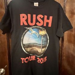 Rush R40 Tour T Shirt Size M