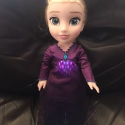 Frozen Singing Elsa Doll 