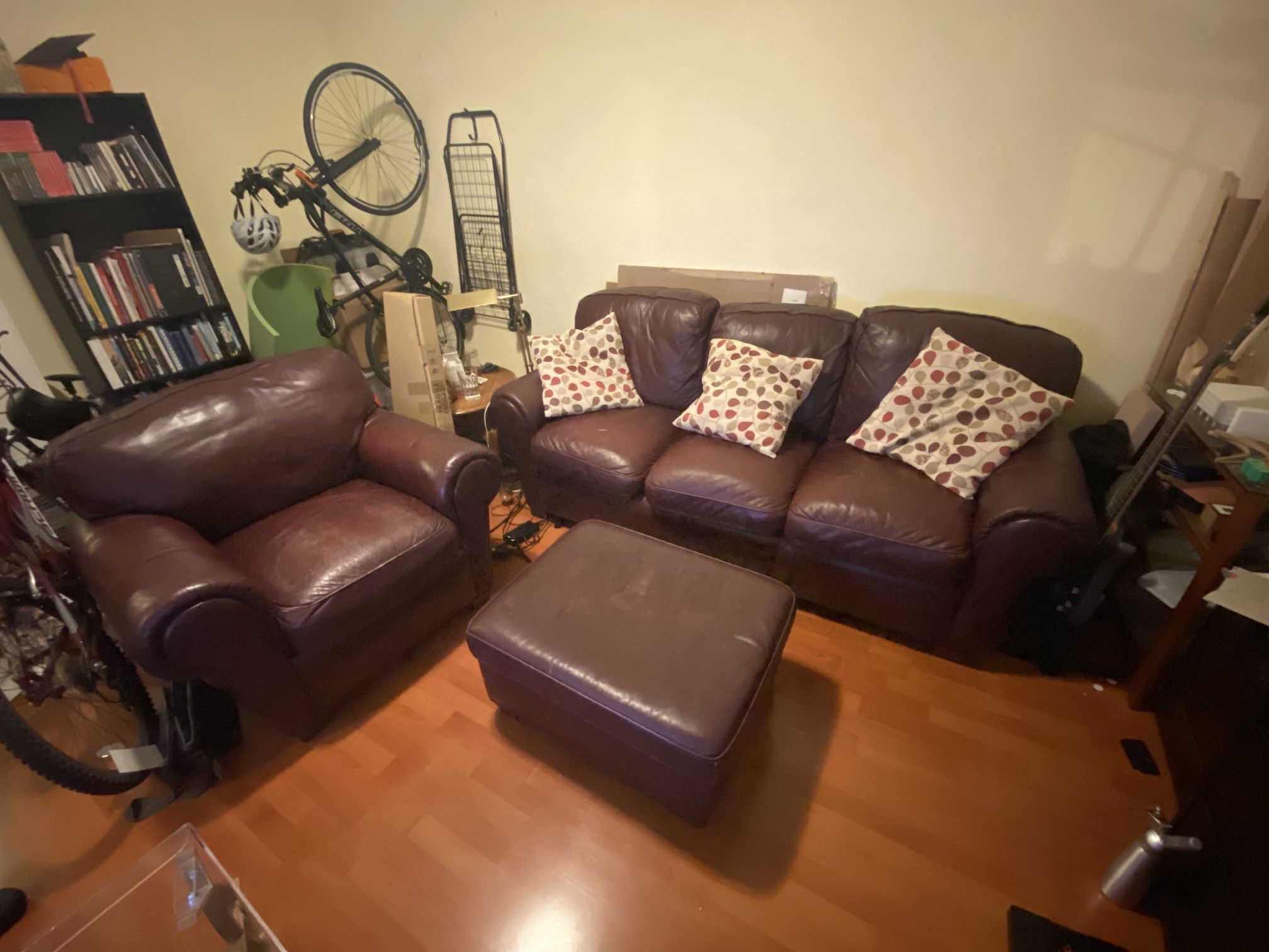 Stagmans Leather Sofa Set - brown