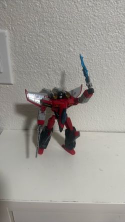 Armada Starscream Toy