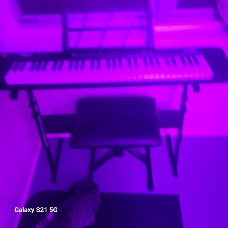 Keyboard Piano With Bench
